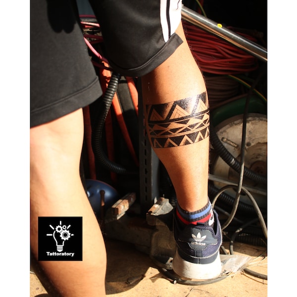 Tatouage temporaire de jambe maorie masculine, tatouage de bande maorie pour hommes sur la jambe arrière, tatouage de brassard polynésien pour jambe athlétique masculine, brassard maori