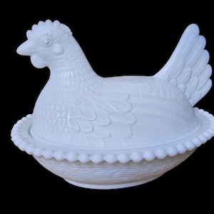 Indiana Glass Hen on Nest