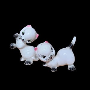 MCM Made in Japan Kitten Salt and Pepper Shaker Set c1950