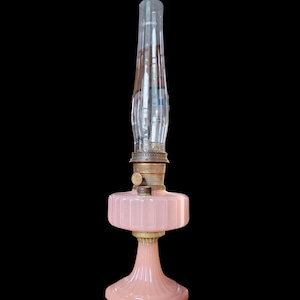 Aladdin Nu-Type Model B Corinthian Rose Moonstone Lamp c 1935