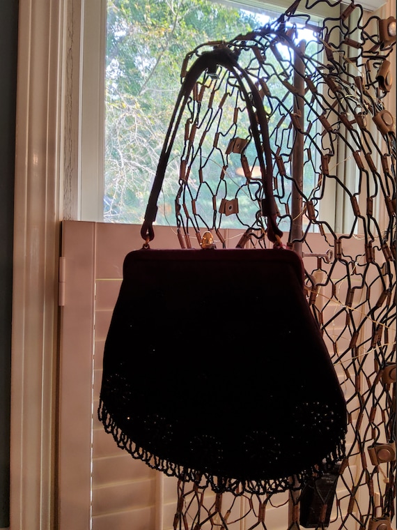 Soure New York 1940's Black Satin Beaded purse