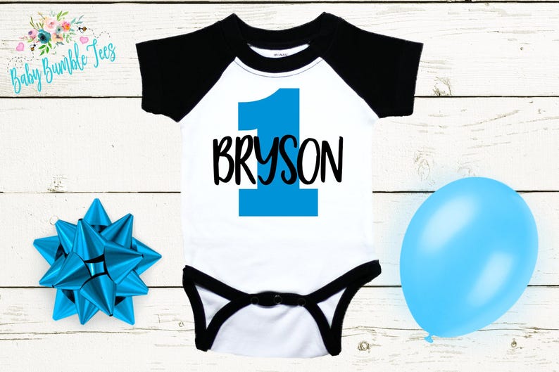 Primer cumpleaños personalizado, atuendo para primer cumpleaños de niño, cumpleañero, nombre del cumpleañero, pastel smash, camiseta de cumpleaños Black/White Short Sleeve Bodysuit