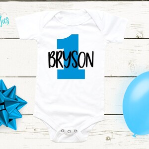 Primer cumpleaños personalizado, atuendo para primer cumpleaños de niño, cumpleañero, nombre del cumpleañero, pastel smash, camiseta de cumpleaños White Bodysuit