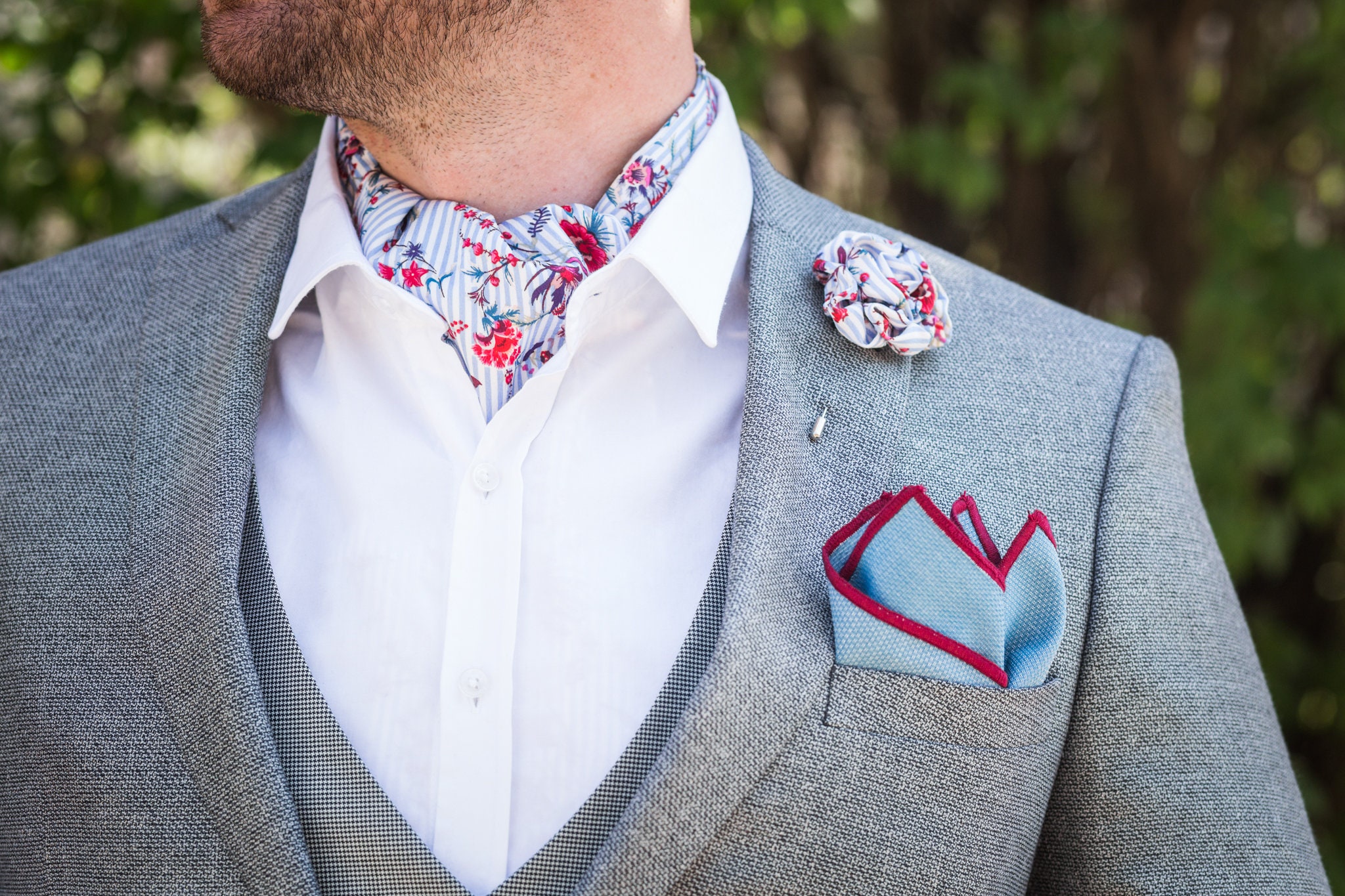 weloveties - A cravat or ascot is a unique addition to your casual