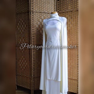 Tailored, Inspired Sheltay, the revenge the sith, made to order, made to measure,. Dress and cape, does not have parts of the arms and hands