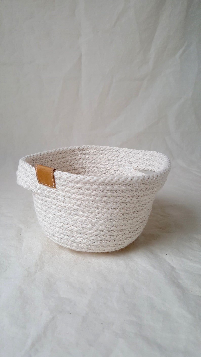 Handmade Rope Basket Small Rope Bowl Vegan Leather Cotton Rope Natural Organizer Storage Boho Home Decor Nursery image 5