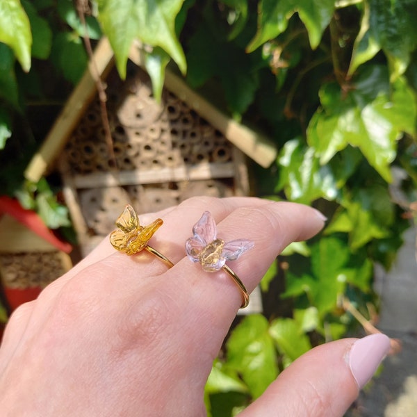 Verstelbare ring vlinder RVS - geel/goud