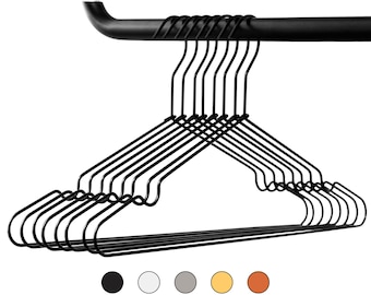 Clothes hangers made of sturdy metal - 8 pieces