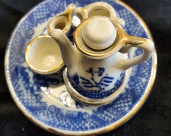 Miniature Vintage Asian Garden Theme Tea Set/Ceramic Tea Set/Blue Asian Themed Tea Set/Miniature Sugar/Creamer/Tea Pot/Saucers/Cup