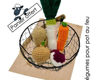 Basket for cooking a pot au feu - crochet toy