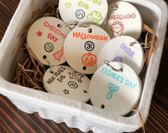 12 Holiday Birthday Board Tags/ Discs