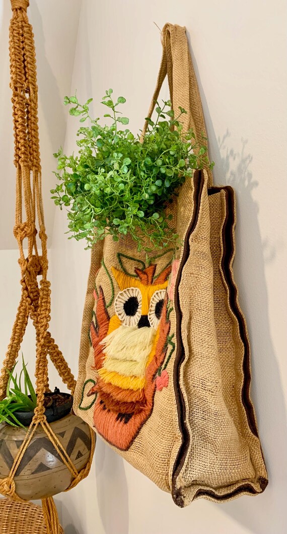 Vintage Jute Owl Shoulder Bag: Handmade Boho Purse View 5