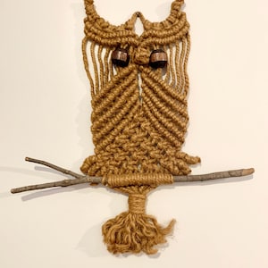 Vintage Macrame Owl Wall Hanging, Retro Boho Jute and Wood, Natural Woodland Home Decor