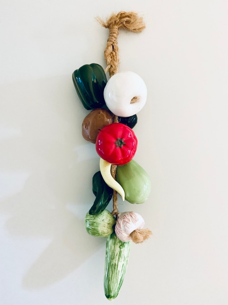 Vintage Hanging Ceramic Veggie Ristra, Jute Rope Wall Decor, Vegetable Kitchen Decor, Modern Farmhouse, Retro Kitchen