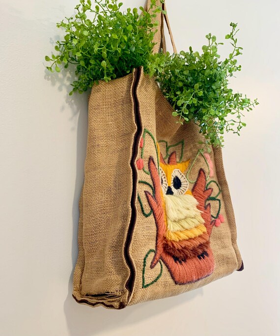 Vintage Jute Owl Shoulder Bag: Handmade Boho Purse View 3