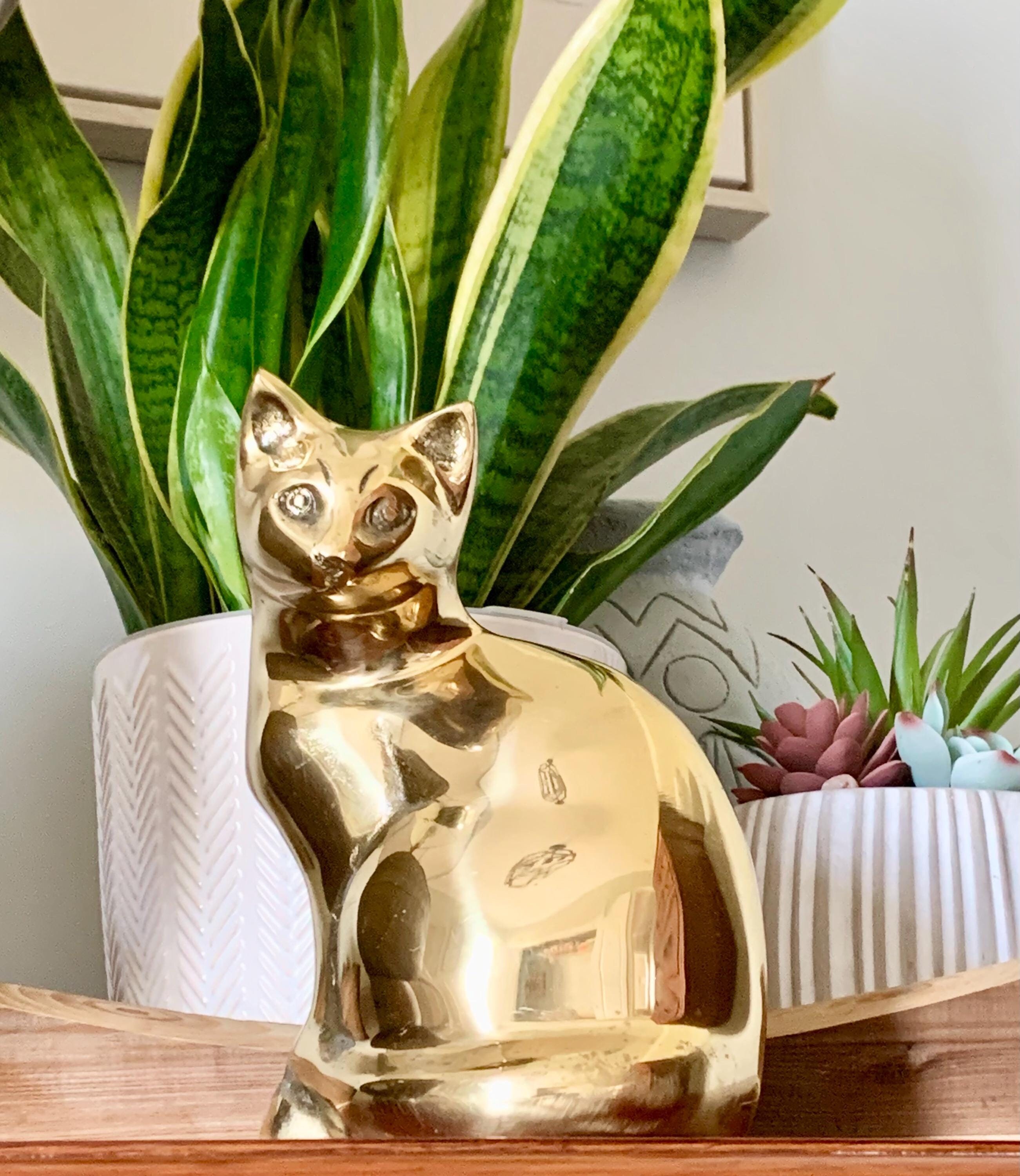 【misen2014さま】vintage figure ୨୧ ベージュ 猫ちゃん Vintage Brass Cat Figurine: MCM Korean Decor - Etsy