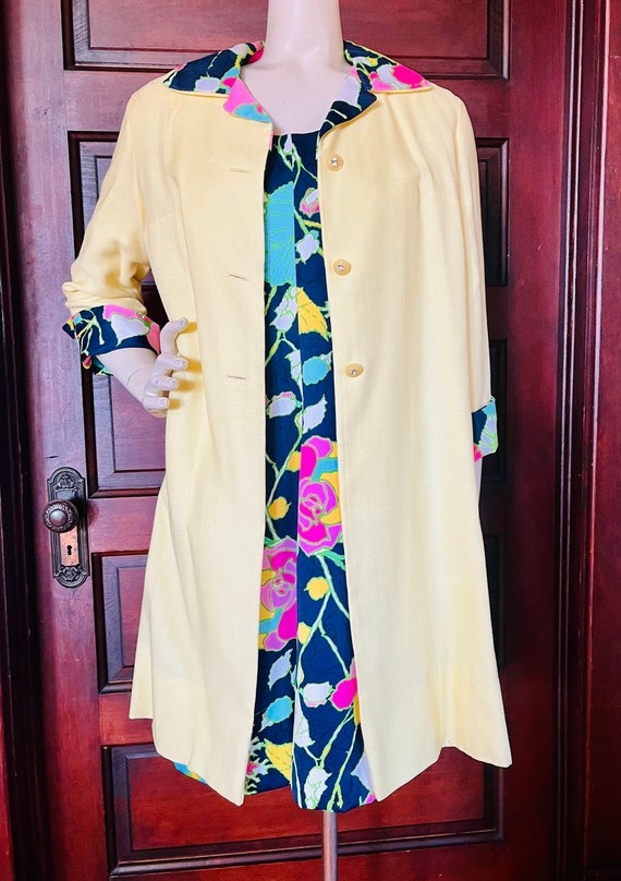 VINTAGE 60's - 70's Spring dress and coat in yell… - image 3