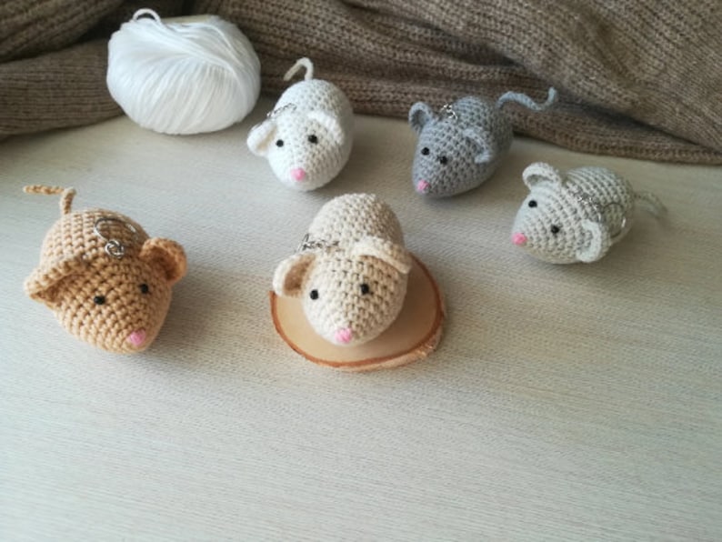 Keychain Computer Mouse Animal Keychain Laboratory Mouse as Little Gift for Scientist, Small ...