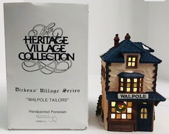 Departamento 56, edificio Dickens Walpole Tailors. Caja original. Cable de luz.