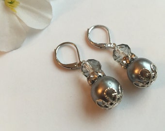 Vintage Style Silver Pearl Drop Earrings - Dangle Drop Earrings Sparkly Earring Pearl Earrings Silver Pearl Glass Bead Earrings Crystal