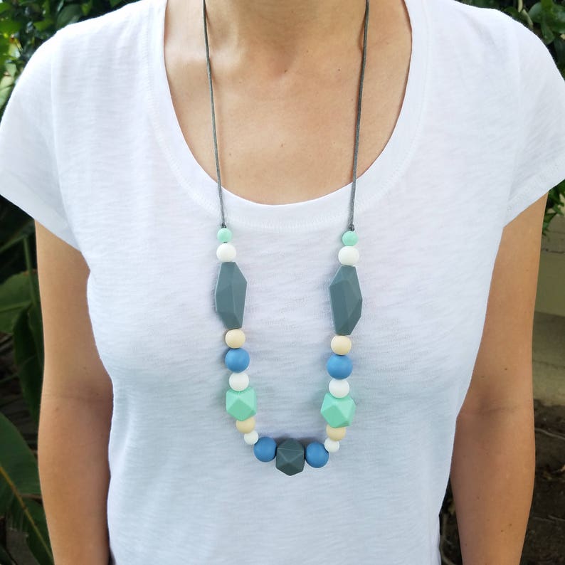 baby teething necklace for mom