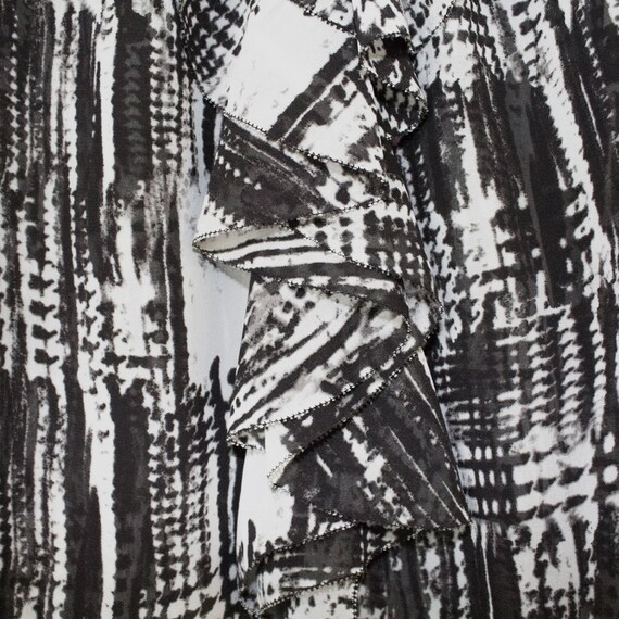 Black and White Abstract Ruffle Blouse - image 3