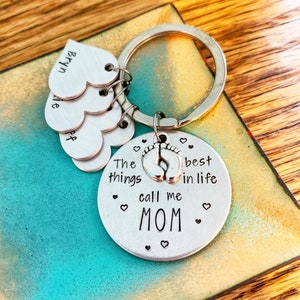 Personalized Mom Keychain Custom Grandkids Names Gift, Family Tree, Grandma, The Best Things in Life Call Me Mom, Mommy, Mama