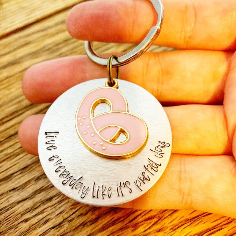 Pretzel Day Stanley Hudson Pretzel Keychain Funny Gift Gift For Bff The Office Keychain Stanley Pretzel Day Office Quote Office Gift Keychains Lanyards Accessories Des Pl