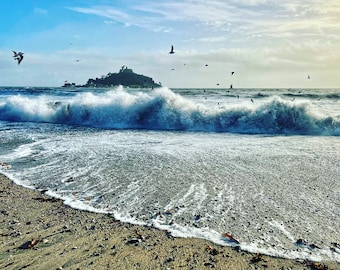 Breaking wave St Michael's Mount