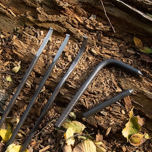 Beginners set of double sided lathe knives and lathe centers, handforged.