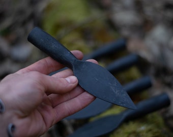 Javelin, throwing spear head.