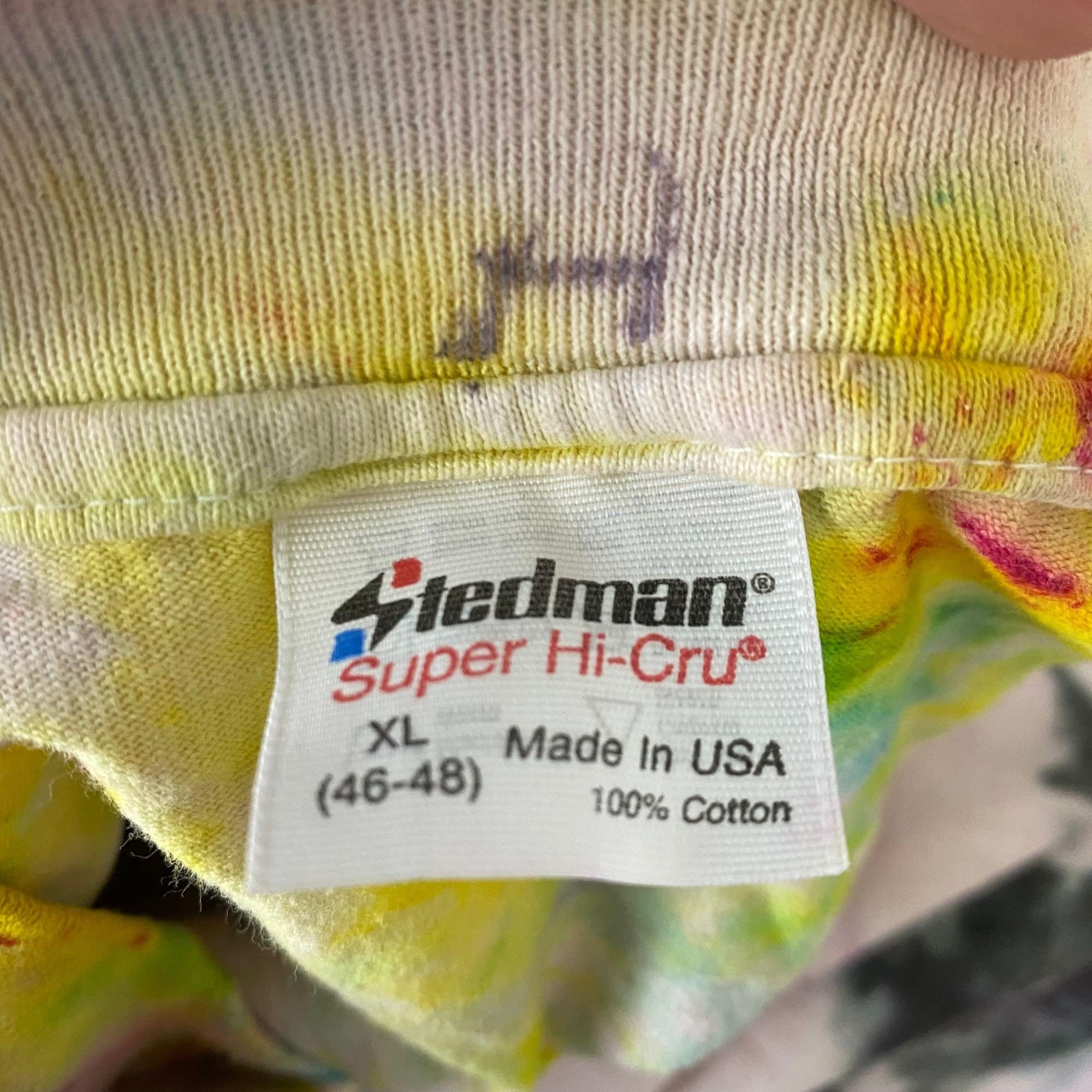 Playful tied garment