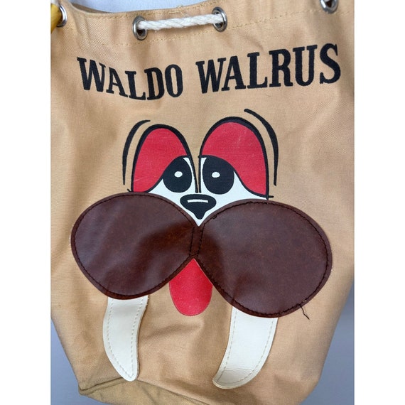 Vintage 1970s/80s Waldo Walrus Novelty Bag, Al-La… - image 3