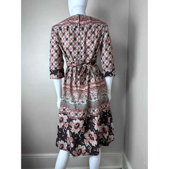 Vintage 1970s Brown Floral and Plaid Mixed Print … - image 3