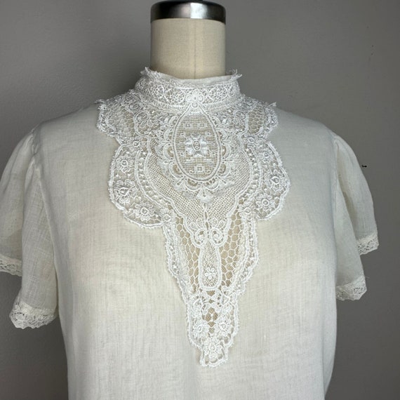 Vintage 1970s/80s Gunne Sax Sheer Off-White Blous… - image 4