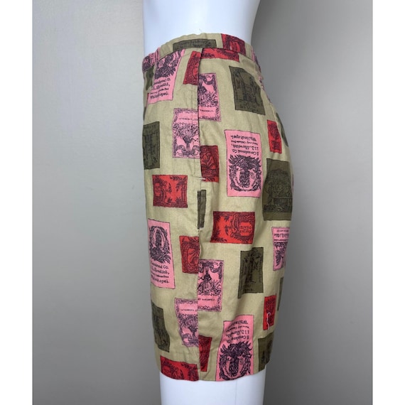 Vintage 1950s Novelty Print Shorts, Size XS, High Rise, Back Zip, Tobacco Felts View 2