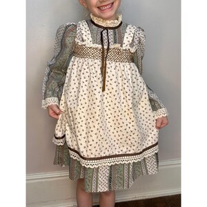 Robe Fille PEACHES 'N CREAM Taille 10 à Pois Roses Et Blancs - Coton, Manches Courtes, Genoux | Vêtement Enfant Vintage
