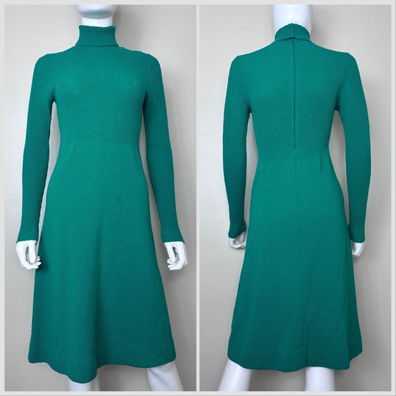 Vintage 1970s Green Knit Turtleneck Sweater Dress… - image 2