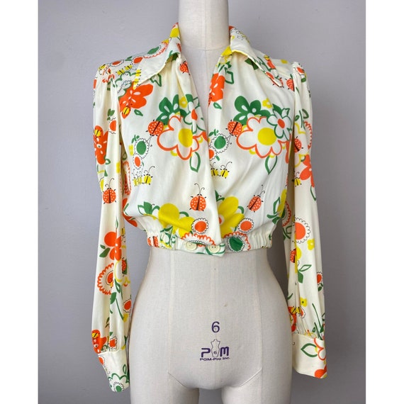 Vintage 1970s Novelty Print Halter Dress and Crop… - image 9