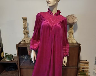 Vintage 80s Gilligan & O'Malley Donna Richard Hot Pink Velour Robe Ruffle Lace Caftan