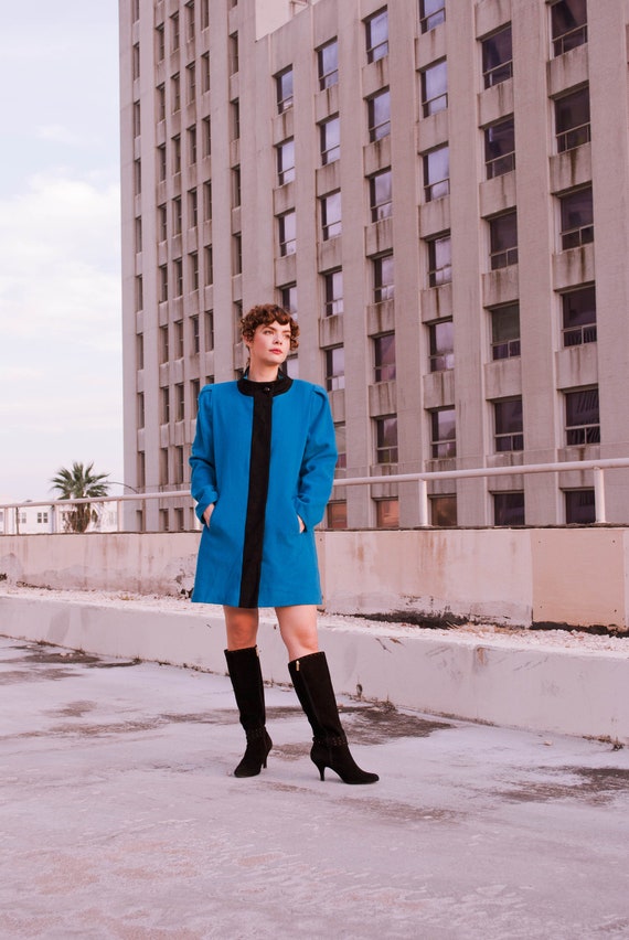 Alorna Black Warm Wool Coat Medium Blue Vintage