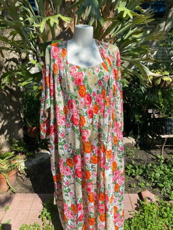 Mary McFadden Rose Print Colorful Nightgown and Ro