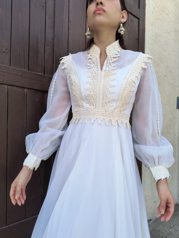 vintage lace chiffon wedding dress Vintage Lace Wedding Dress  WonderlandByLilian