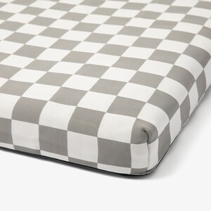 Checker Pattern Orthopedic Dog Bed with Portable Handle image 3
