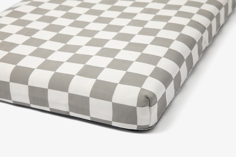 Checker Pattern Orthopedic Dog Bed with Portable Handle image 3