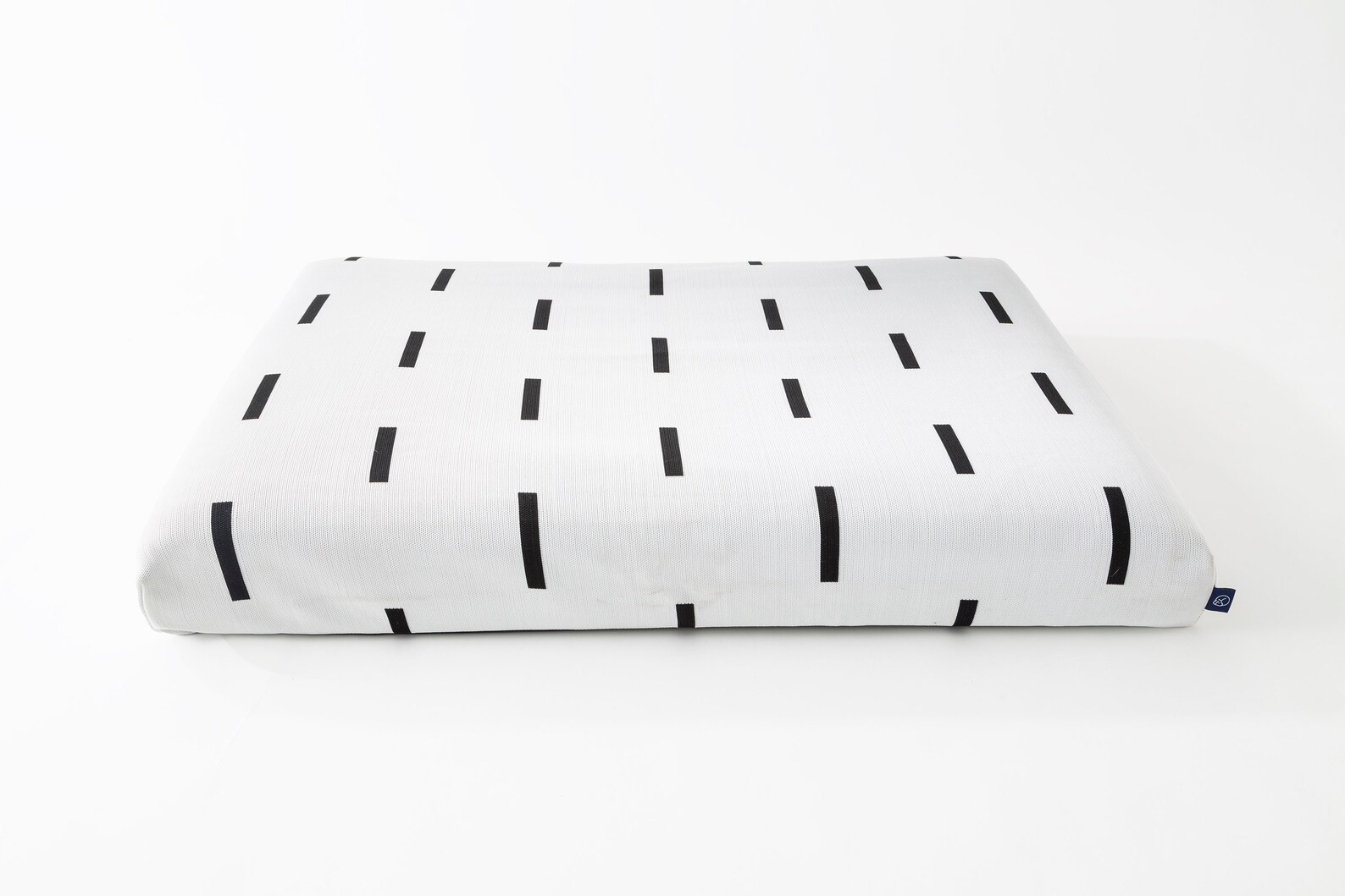 White Dog Bed Modern Mudcloth Dog Bed Etsy UK