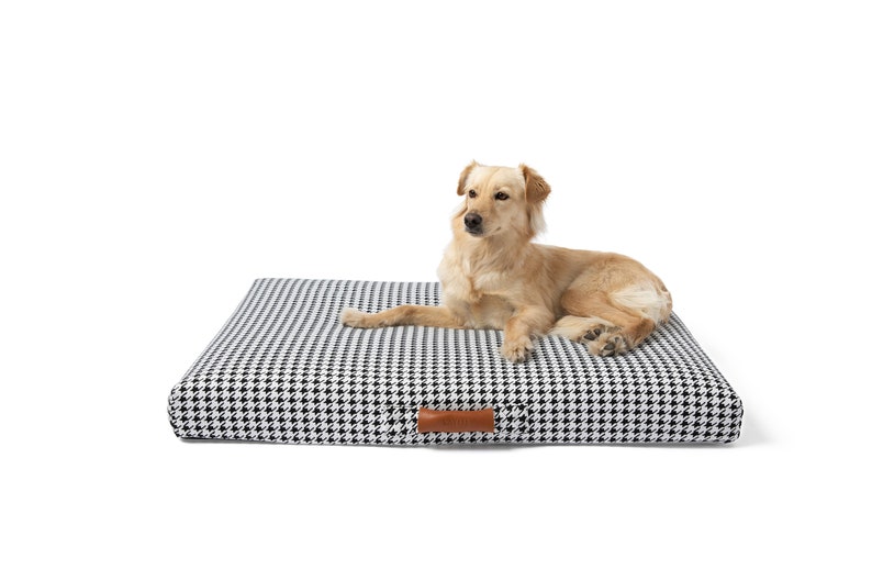 Houndstooth modern dog bed, Washable orthopedic mattress, Black and White replacement cover with travel handle