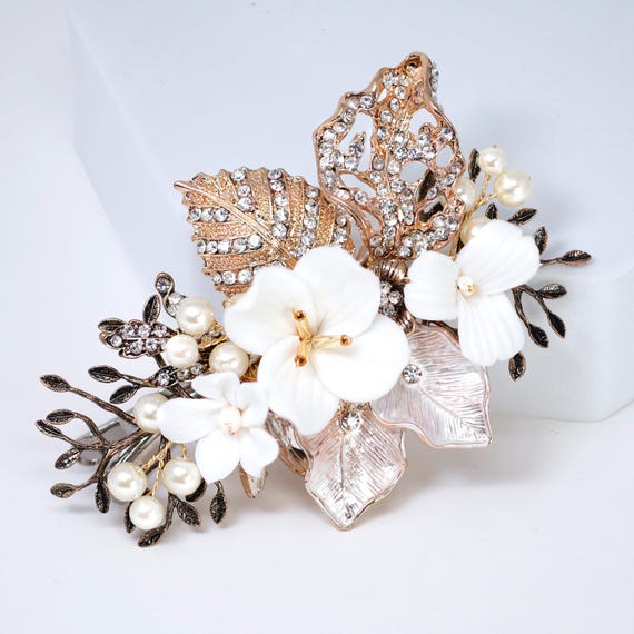 Swarovski Crystal Bridal Hair Clip: Porcelain White Flower  display picture 1