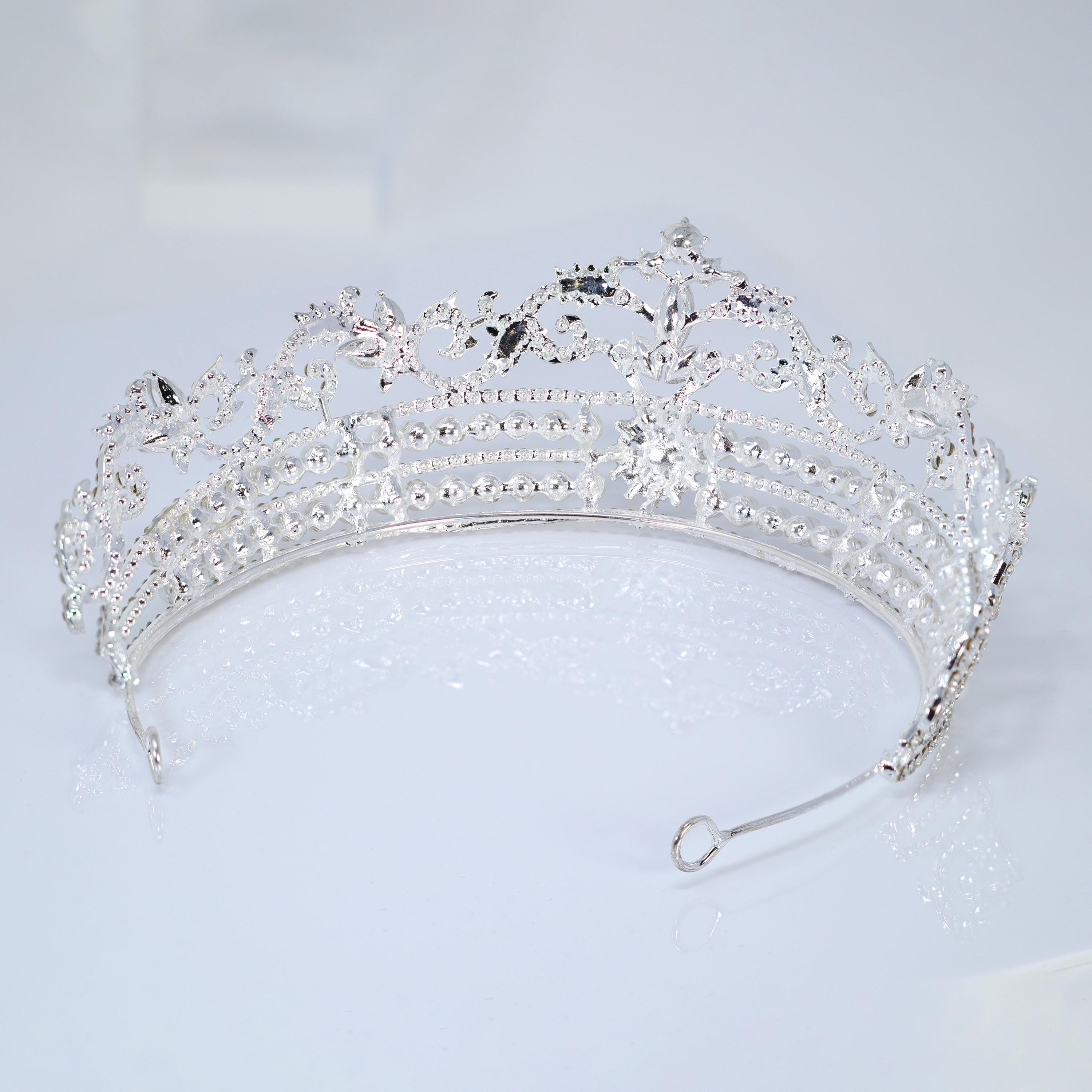 高級スワロフスキークリスタルパールラディアンスティアラフローラル