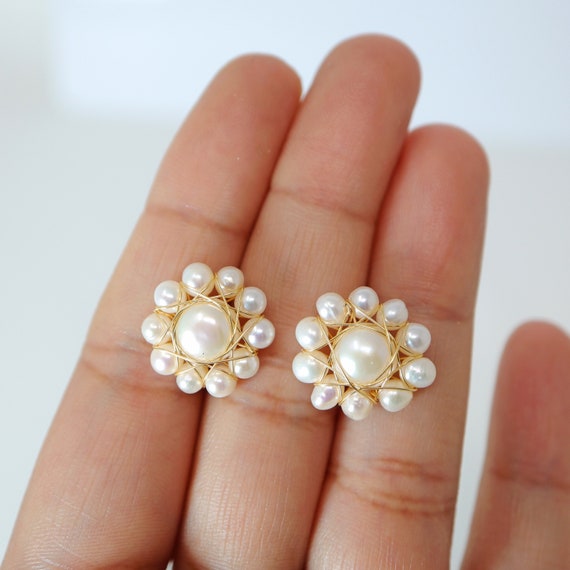Pearl Flower Stud Earrings Pearl Flower Stud Earrings